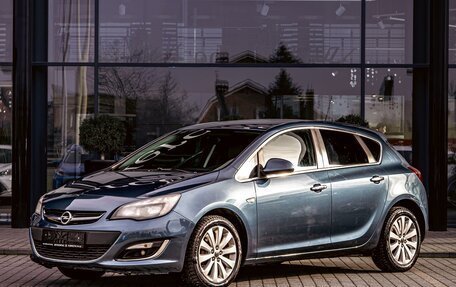 Opel Astra J, 2013 год, 795 000 рублей, 1 фотография