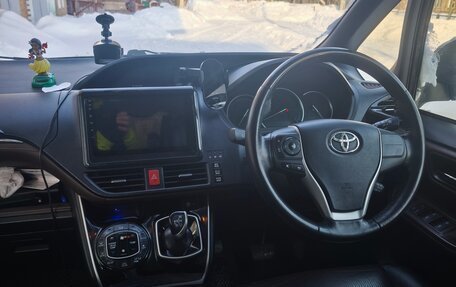 Toyota Esquire I, 2014 год, 2 000 000 рублей, 9 фотография