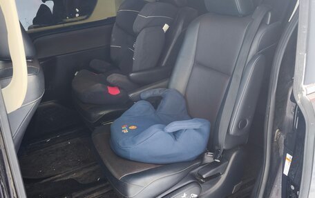 Toyota Esquire I, 2014 год, 2 000 000 рублей, 12 фотография