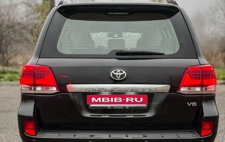 Toyota Land Cruiser 200, 2008 год, 2 390 000 рублей, 5 фотография