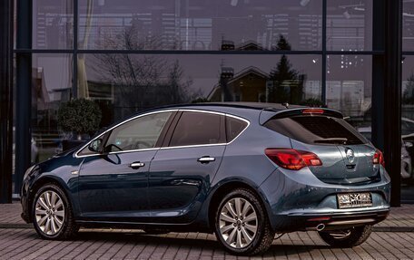 Opel Astra J, 2013 год, 795 000 рублей, 4 фотография