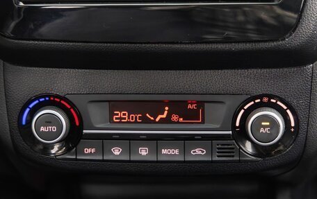 KIA Rio III рестайлинг, 2015 год, 930 000 рублей, 23 фотография