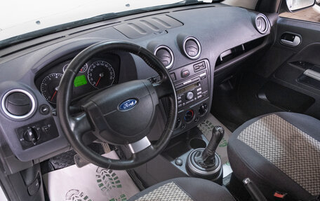 Ford Fusion I, 2008 год, 569 000 рублей, 15 фотография