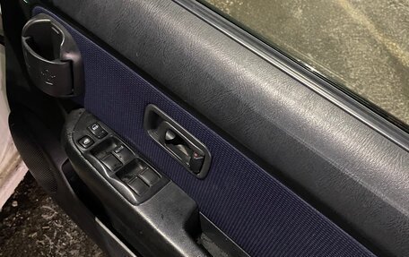 Nissan Cube II, 2000 год, 125 000 рублей, 8 фотография