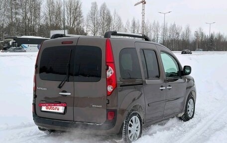Renault Kangoo II рестайлинг, 2011 год, 750 000 рублей, 2 фотография