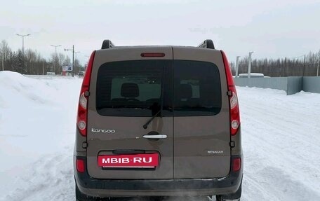 Renault Kangoo II рестайлинг, 2011 год, 750 000 рублей, 4 фотография