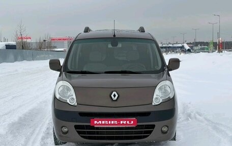 Renault Kangoo II рестайлинг, 2011 год, 750 000 рублей, 3 фотография