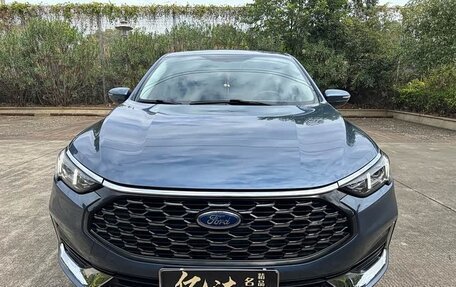 Ford Escort, 2022 год, 999 333 рублей, 2 фотография