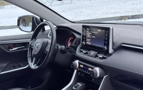 Toyota RAV4, 2021 год, 3 395 000 рублей, 17 фотография