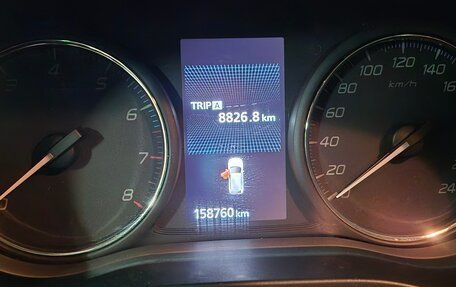 Mitsubishi Outlander III рестайлинг 3, 2018 год, 2 000 000 рублей, 6 фотография