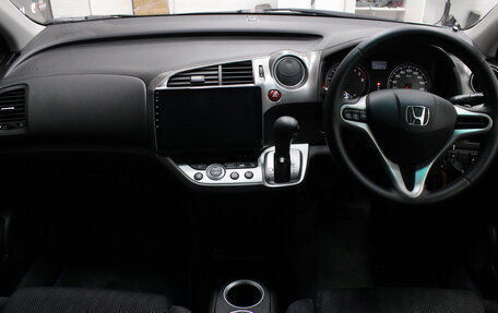 Honda Stream II, 2013 год, 1 292 000 рублей, 6 фотография