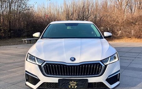 Skoda Octavia IV, 2022 год, 1 735 193 рублей, 2 фотография