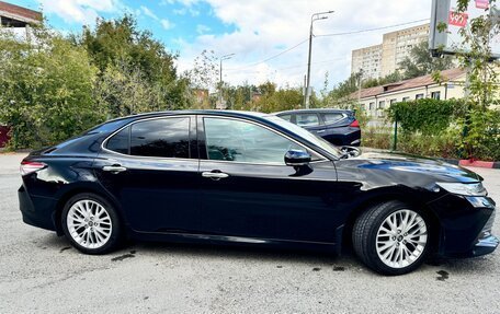 Toyota Camry, 2019 год, 3 280 000 рублей, 3 фотография