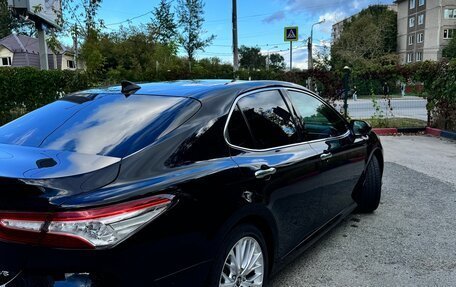 Toyota Camry, 2019 год, 3 280 000 рублей, 4 фотография