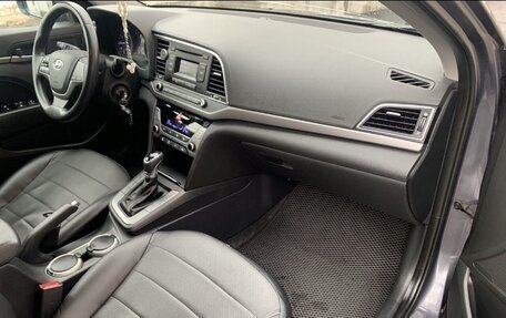 Hyundai Elantra VI рестайлинг, 2017 год, 1 550 000 рублей, 12 фотография