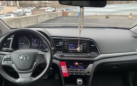 Hyundai Elantra VI рестайлинг, 2017 год, 1 550 000 рублей, 9 фотография