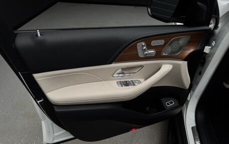 Mercedes-Benz GLE, 2024 год, 13 400 000 рублей, 15 фотография