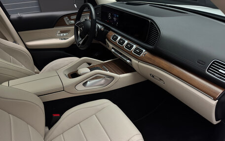 Mercedes-Benz GLE, 2024 год, 13 400 000 рублей, 11 фотография