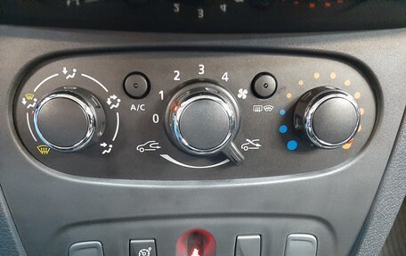 Renault Sandero II рестайлинг, 2020 год, 1 230 000 рублей, 19 фотография