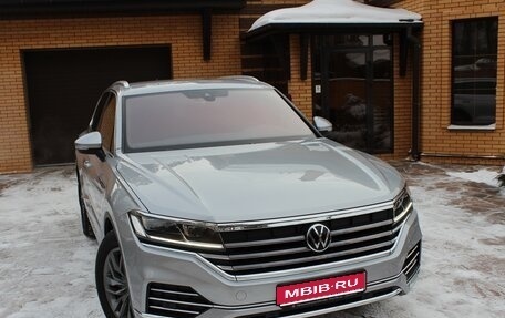 Volkswagen Touareg III, 2021 год, 7 500 000 рублей, 1 фотография