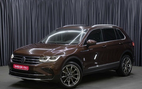 Volkswagen Tiguan II, 2020 год, 3 998 000 рублей, 1 фотография