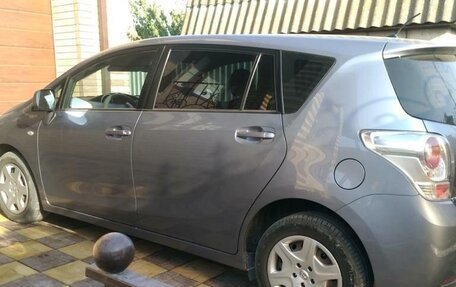 Toyota Verso I, 2012 год, 1 350 000 рублей, 1 фотография