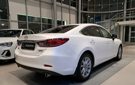 Mazda 6, 2017 год, 1 970 000 рублей, 6 фотография