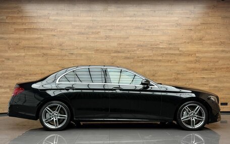 Mercedes-Benz E-Класс, 2020 год, 4 290 000 рублей, 5 фотография