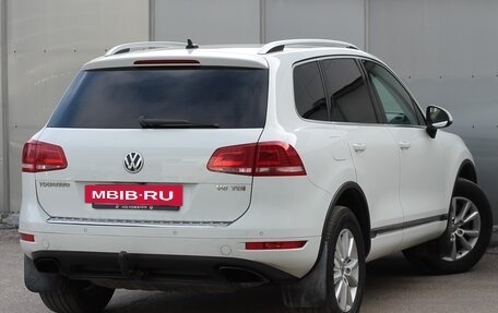 Volkswagen Touareg III, 2012 год, 2 070 000 рублей, 2 фотография