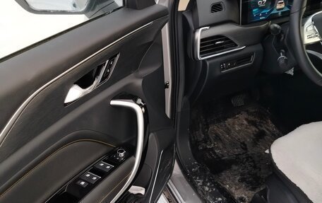 FAW Bestune T77, 2023 год, 1 890 000 рублей, 5 фотография