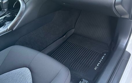 Toyota Camry, 2021 год, 2 449 000 рублей, 8 фотография