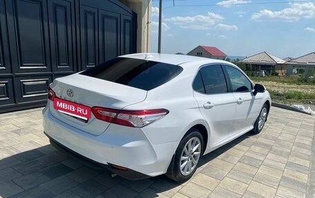 Toyota Camry, 2021 год, 2 449 000 рублей, 4 фотография