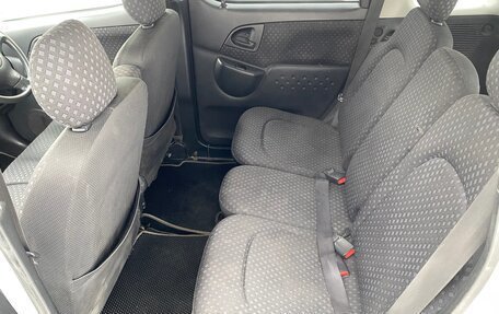 Toyota FunCargo, 2002 год, 399 999 рублей, 9 фотография