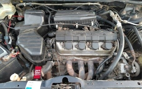 Honda Stream I рестайлинг, 2002 год, 600 000 рублей, 8 фотография