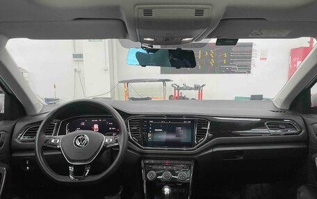 Volkswagen T-Roc I, 2021 год, 1 930 000 рублей, 6 фотография