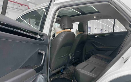 Volkswagen T-Roc I, 2021 год, 1 930 000 рублей, 7 фотография