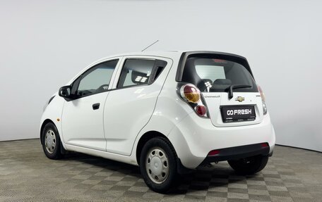Chevrolet Spark III, 2011 год, 440 000 рублей, 2 фотография