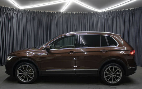 Volkswagen Tiguan II, 2020 год, 3 998 000 рублей, 8 фотография