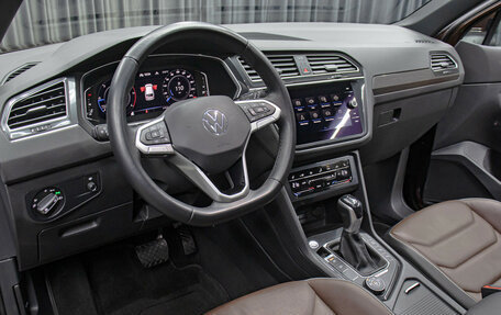 Volkswagen Tiguan II, 2020 год, 3 998 000 рублей, 16 фотография