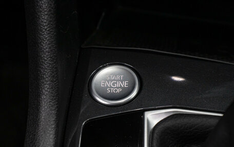 Volkswagen Tiguan II, 2020 год, 3 998 000 рублей, 23 фотография