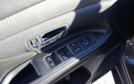 Mitsubishi Outlander III рестайлинг 3, 2018 год, 1 850 000 рублей, 9 фотография