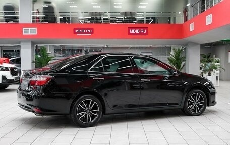 Toyota Camry, 2018 год, 1 950 000 рублей, 2 фотография