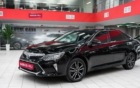 Toyota Camry, 2018 год, 1 950 000 рублей, 5 фотография