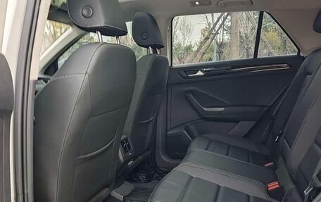 Volkswagen T-Roc I, 2022 год, 2 125 000 рублей, 11 фотография