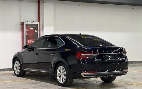 Skoda Superb III рестайлинг, 2022 год, 2 625 000 рублей, 4 фотография