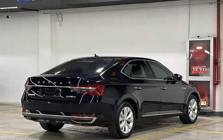 Skoda Superb III рестайлинг, 2022 год, 2 625 000 рублей, 5 фотография