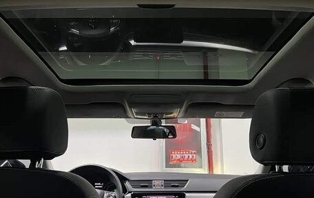 Skoda Superb III рестайлинг, 2022 год, 2 625 000 рублей, 12 фотография