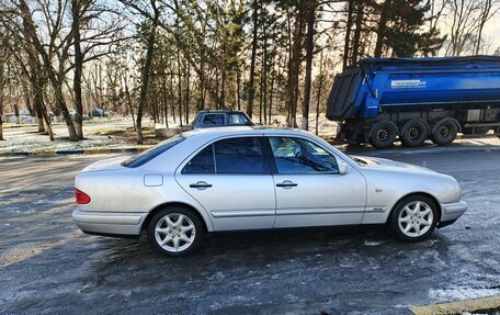 Mercedes-Benz E-Класс, 1999 год, 720 000 рублей, 8 фотография