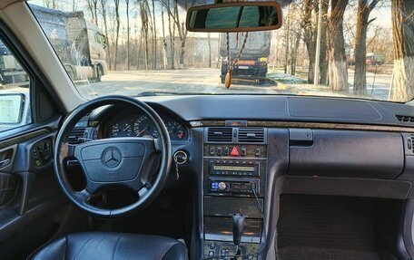 Mercedes-Benz E-Класс, 1999 год, 720 000 рублей, 18 фотография