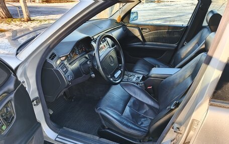 Mercedes-Benz E-Класс, 1999 год, 720 000 рублей, 19 фотография